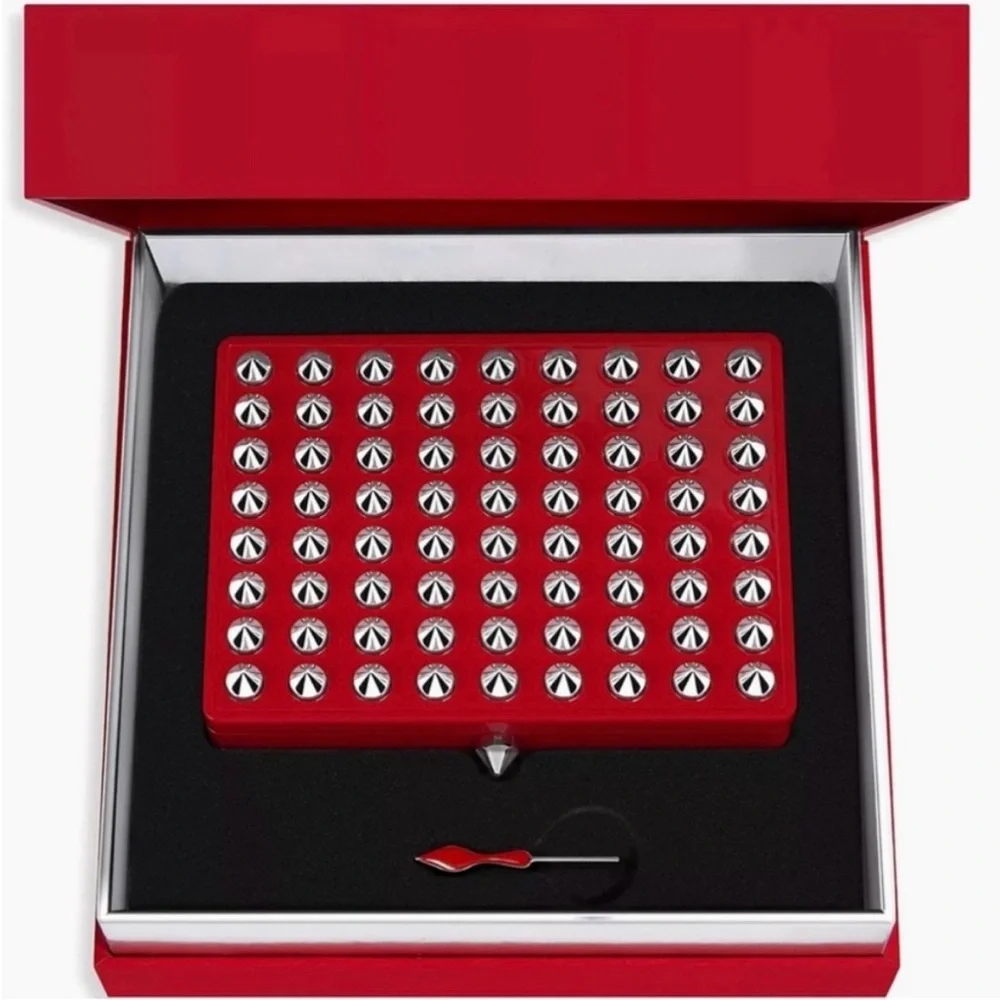 ❤️‍🔥 CHRISTIAN LOUBOUTIN ❤️‍🔥 Red Studded Gift Away - Picture 6 of 10